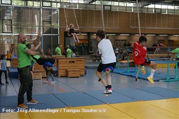 Hangeln und Schaukeln Hangeln und Schaukeln