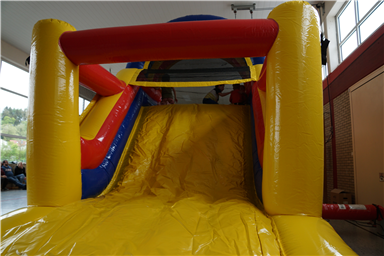 Foto des Turni-Hindernisparcours Foto des Turni-Hindernisparcours